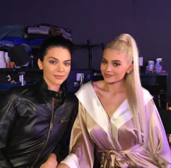Kendall and Kylie Jenner lovely in new photos
